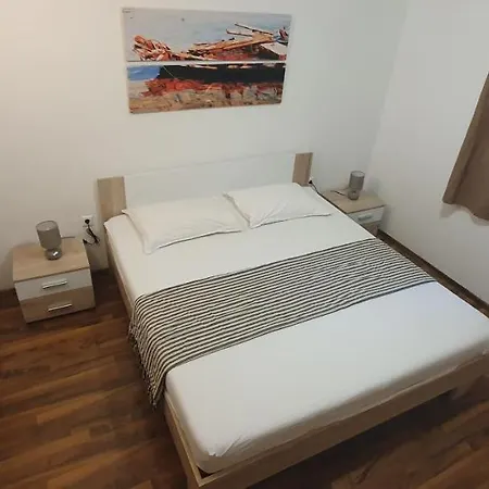 Emperor Apartment With 2 Bedrooms Lejlighed